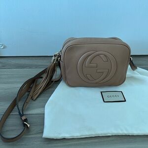 GUCCI
Pebbled Calfskin Small Soho Bag
